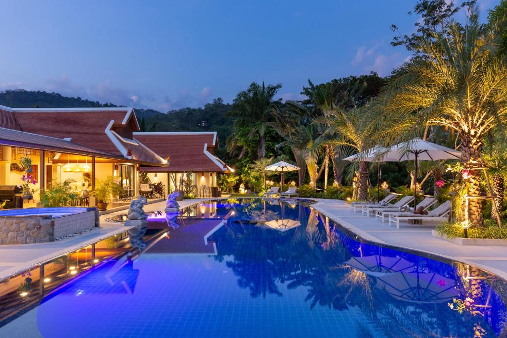 Luxury 6 BDR Private Pool Villa, Baan Bua Nai Harn, Phuket