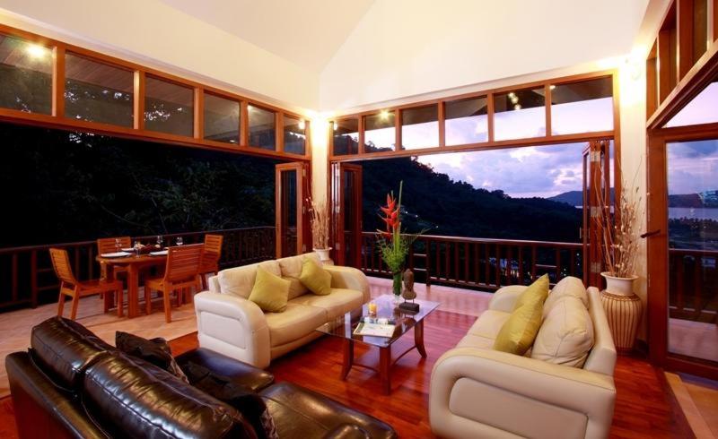 Living hall with mountain view at Patong Hill 5 in Patong Beach