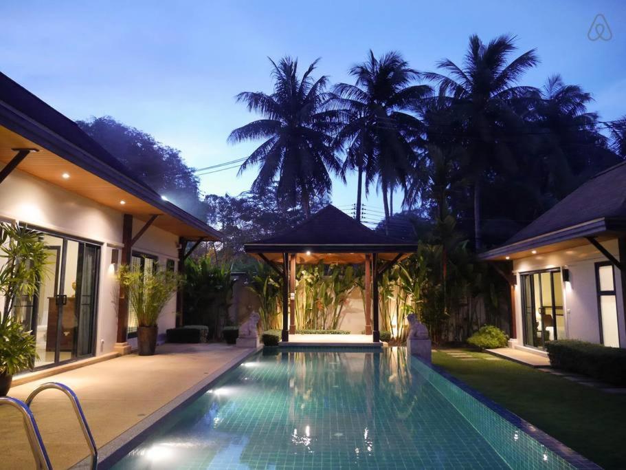 Private pool villa at Naiharn in Phuket